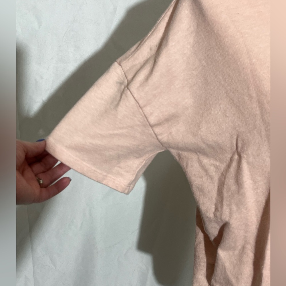 Madewell Short Sleeve Sweatshirt Top in a Light Pink Coral Raw Hem Womens Small - Picture 5 of 7